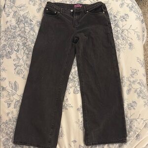 Edikted Low Rise Black Jeans (Raelyn)